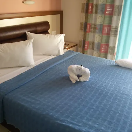 Pearl Отель 2*